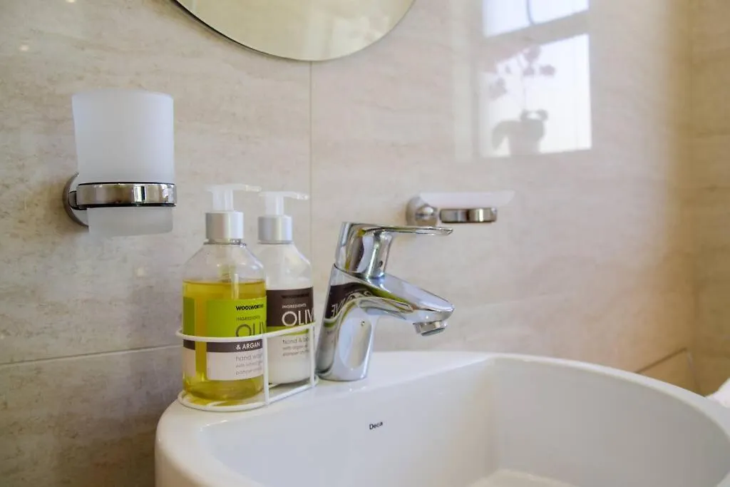 Apartamento Echo Friendly Sunny Contemporary Garden Flat Ciudad del Cabo